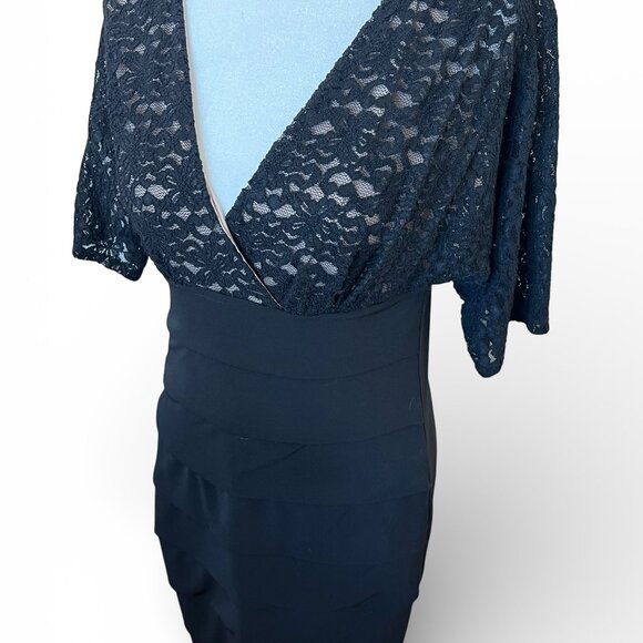 Little Black Dress LBD Size 8 Plunging Neckline Romantic Flattering Wedding - Picture 7 of 14